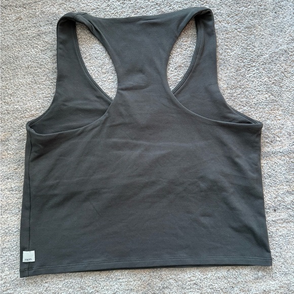Vuori Halo Performance Crop Tank Top - Picture 3 of 6